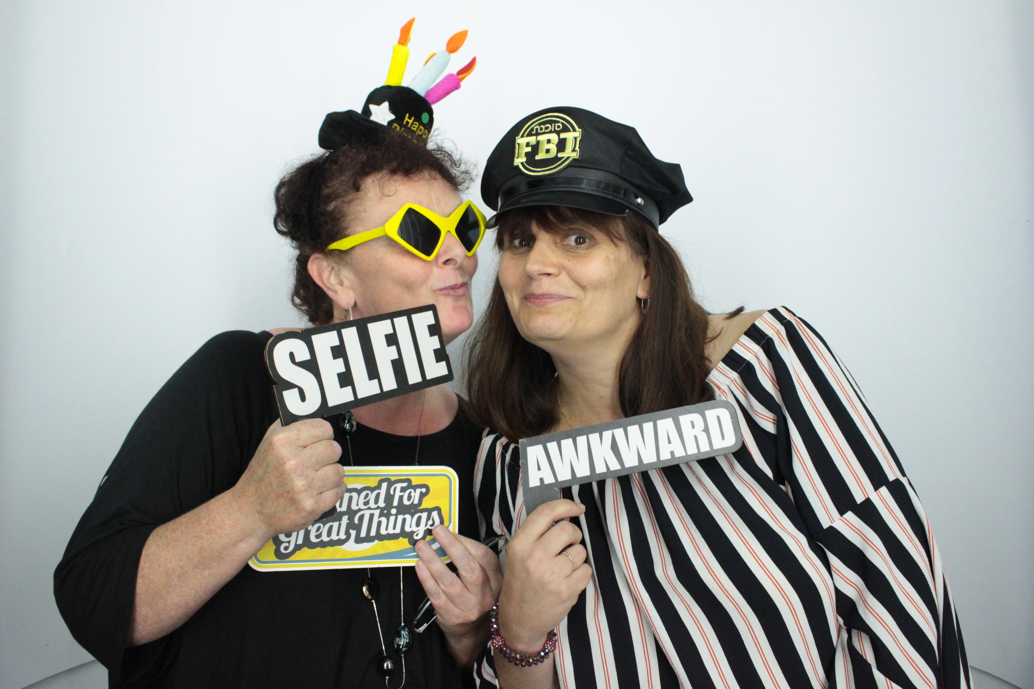 Martin & Colleen’s Joint 50th | View more photos from the event at gallery.myphotoboothexperience.co.uk/u/MyPhotoBoothExperienceLtd/Martin-Colleen’s-Joint-50th